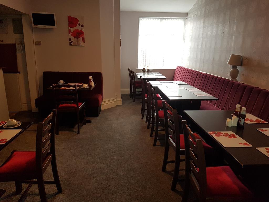 Kings Court Families & Couples Bed & Breakfast แบล็คพูล ภายนอก รูปภาพ